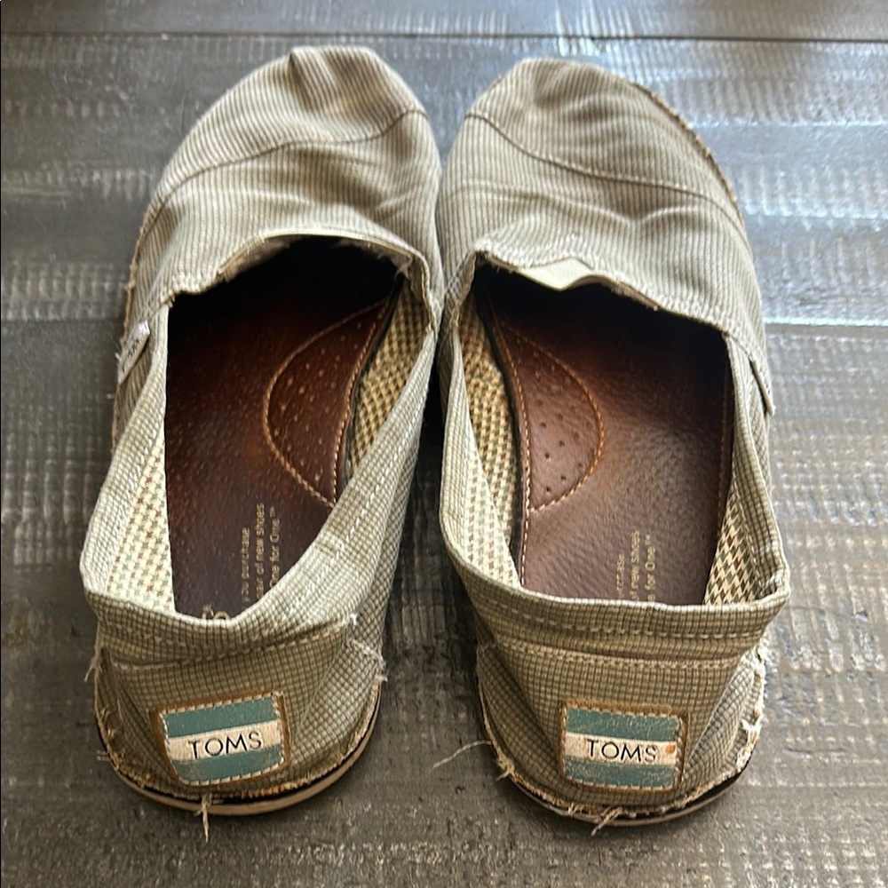 TOMS Men's Casual Slip-On Shoes - light olive green